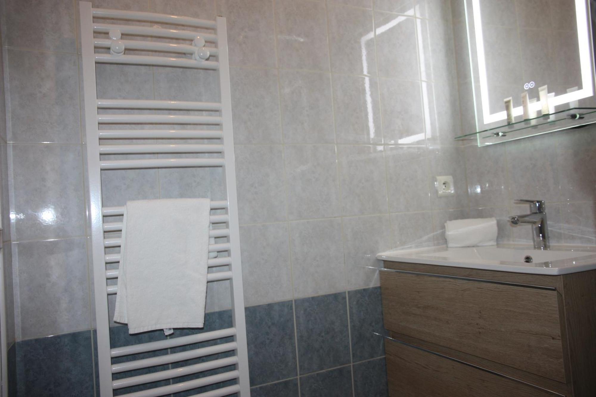 Rezé Resid'Spa Loire & Sevre - Appartement מראה חיצוני תמונה